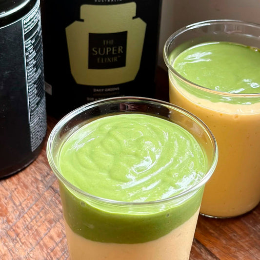 Smoothie en Capas de Matcha y Mango